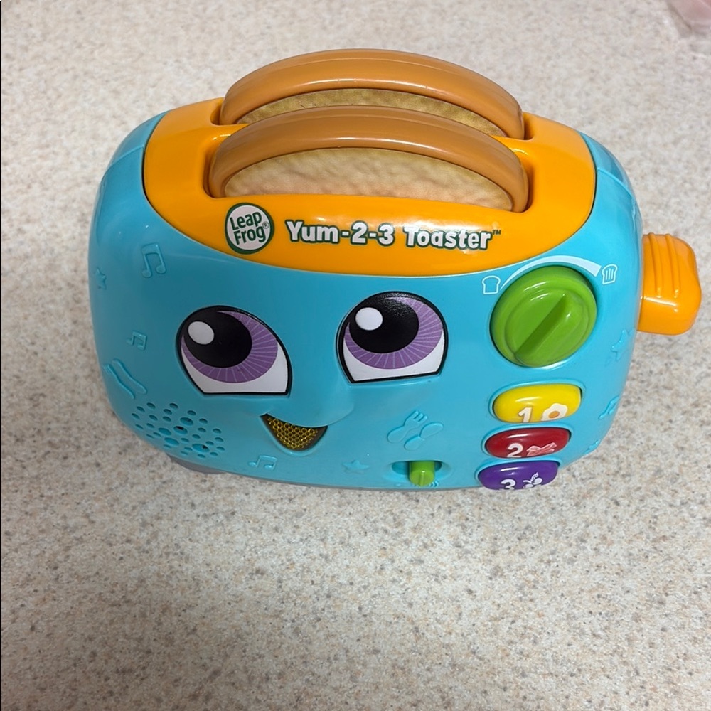 Yum-2-3 Toaster Toy - Blue and Orange